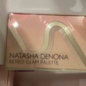 Natasha Denona Retro Glam Palette in Pink and Cream